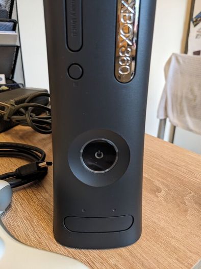 Xbox 360 Console with controller