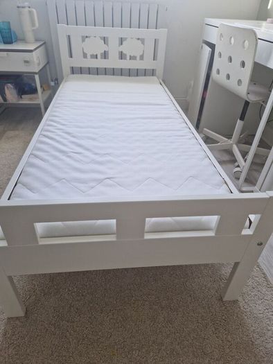 Kids toddler bed