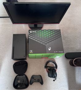 Xbox Series X 1TB Gaming Bundle