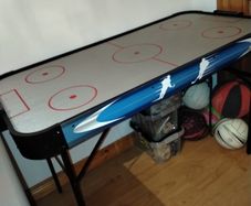 Air Hockey Table