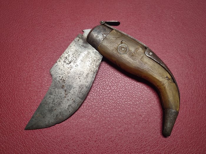 Antique Spanish Navaja