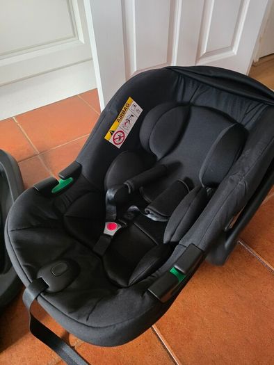 Baby car seat with isofix