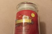 Beautiful Warm apple and Cinnamon christmas candle