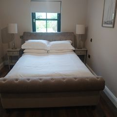 King size bed