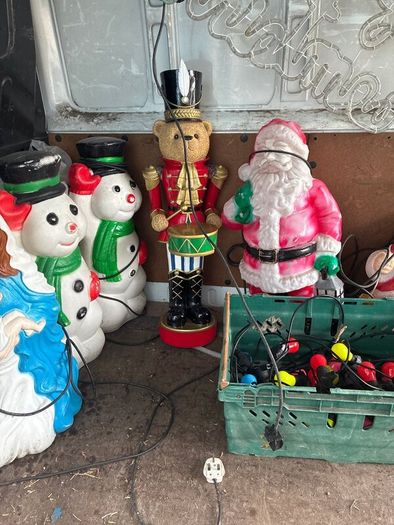 Xmas figures