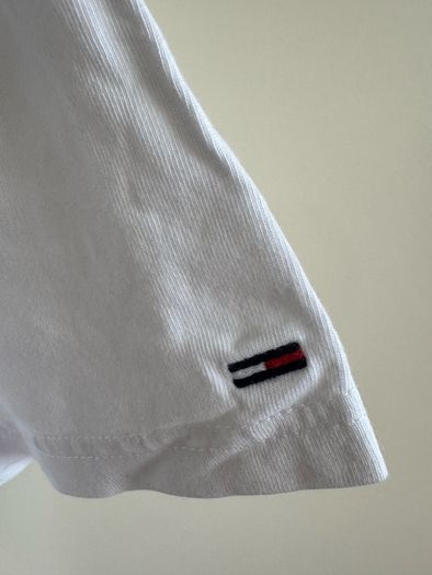 Tommy Hilfiger T shirt, size M