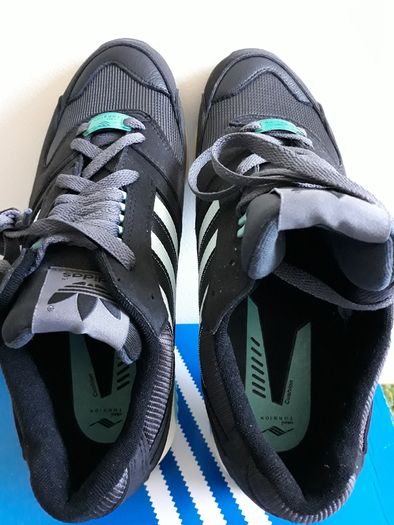 Adidas ZX 4000 Torsion UK-8/EUR-42 EE4763 Core Black/Ice Mint/Carbon-2019