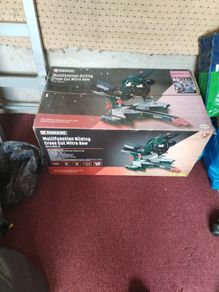 cross cut mitre saw