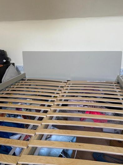 Double bed frame with slats