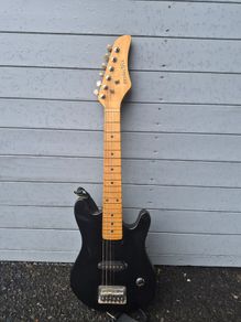 Electric Guitar Small size Untested