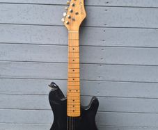 Electric Guitar Small size Untested