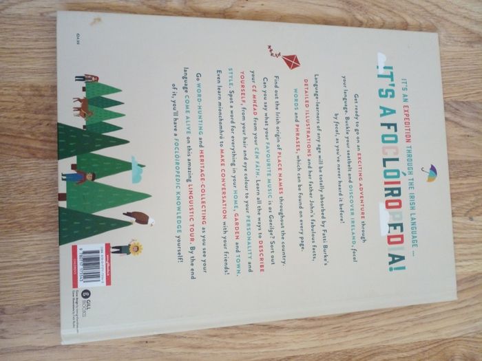 Focloiropedia picture book (brand new)