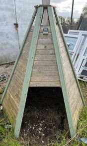 Wooden tp tent