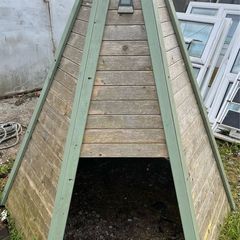 Wooden tp tent