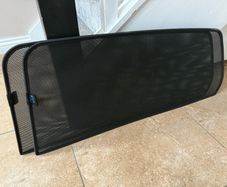 Custom fit rear window shades for Golf mk7
