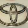 Genuine TOYOTA Radiator Grille Badge Emblem 75311-05030 Image 2