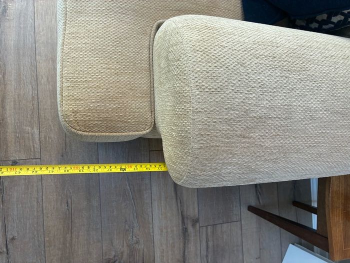 suite of furniture (3 + 2 + footstool)