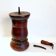 Antique treen cylinder
