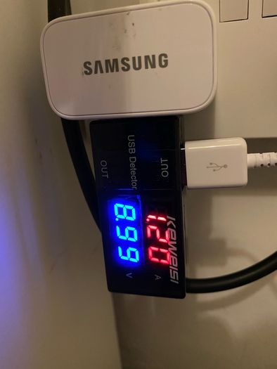 Usb current voltage detector