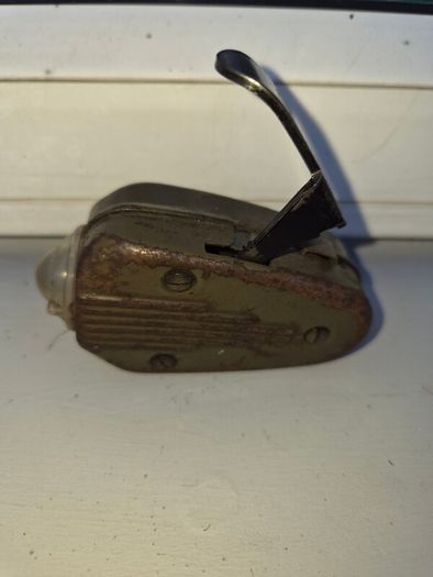 old  world war 2 wind up flash light