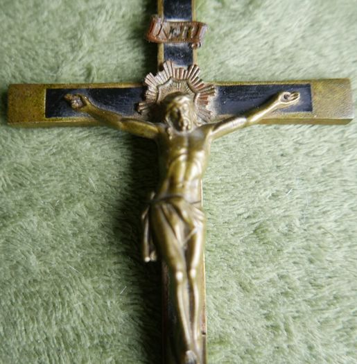 Antique 7"  Crosses - Crucifix