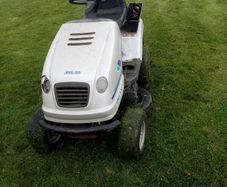 ride on lawn mower