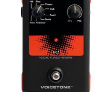TC Helicon VoiceTone R1 Vocal Reverb Pedal