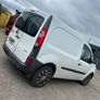 2012 Renault kangoo Image 2