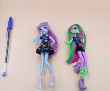 Monster High RBA Magazine Figure Bundle