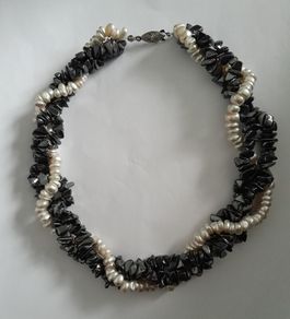 NECKLACE - Triple Strand - Hematite - Pearl