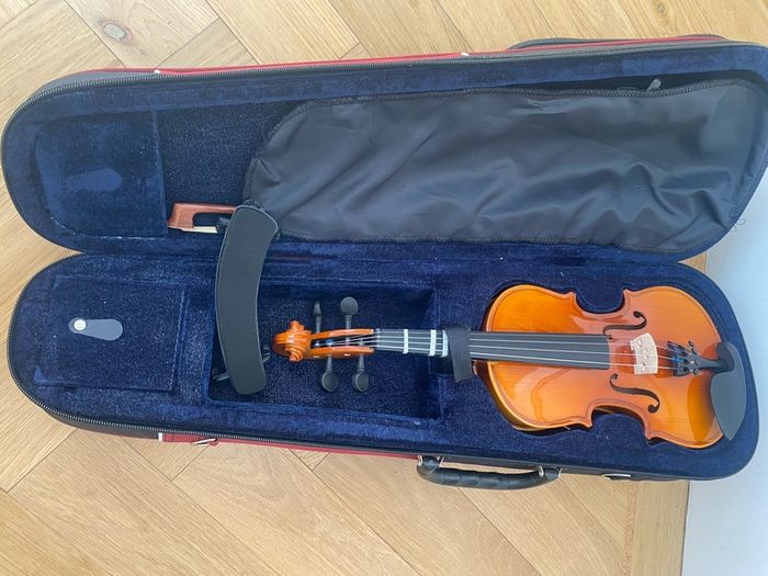 1/4 violin