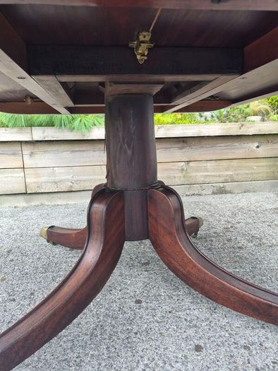 19Th Century Georgian Mahogany Dining Table