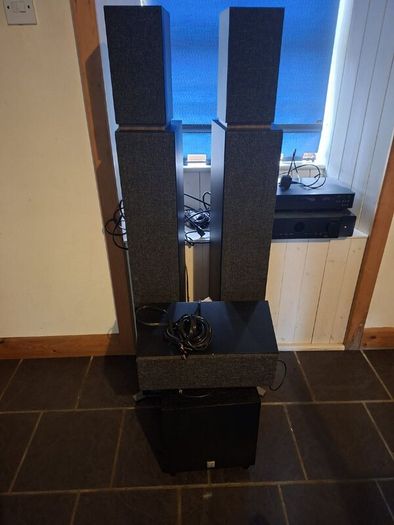 Home entertainment sound system