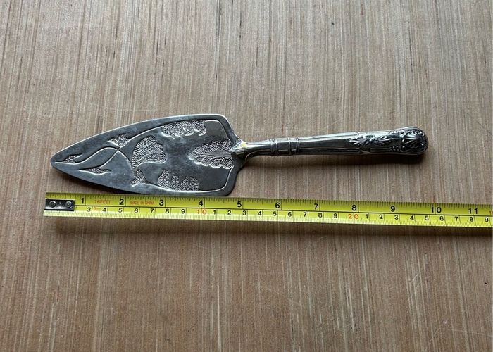Vintage Mayell silver-plated cake slice server.