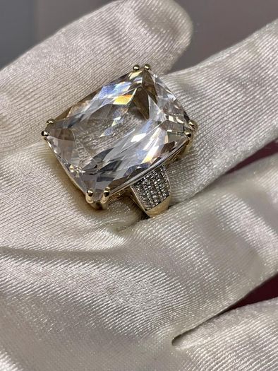 Gold Ring from the Tomas Rae collection, made of 14k Gold