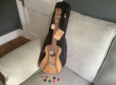 Korala Concert size Travel Ukulele