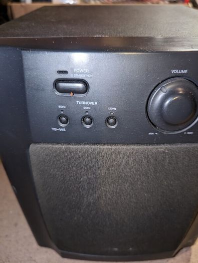 aiwa powered sub