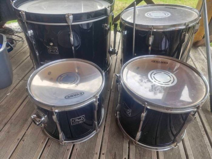 Drums