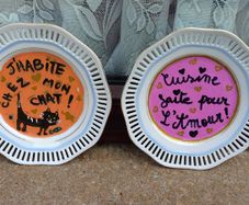 2 Fancy Painted Side Plates (used).