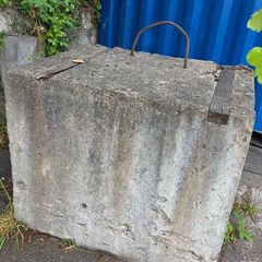 Concrete counterweight/ anchor block