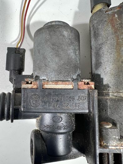 Bmw 3 X3 Series E46 E83 Water Heater Valve Pump 8369807. A1l3b1