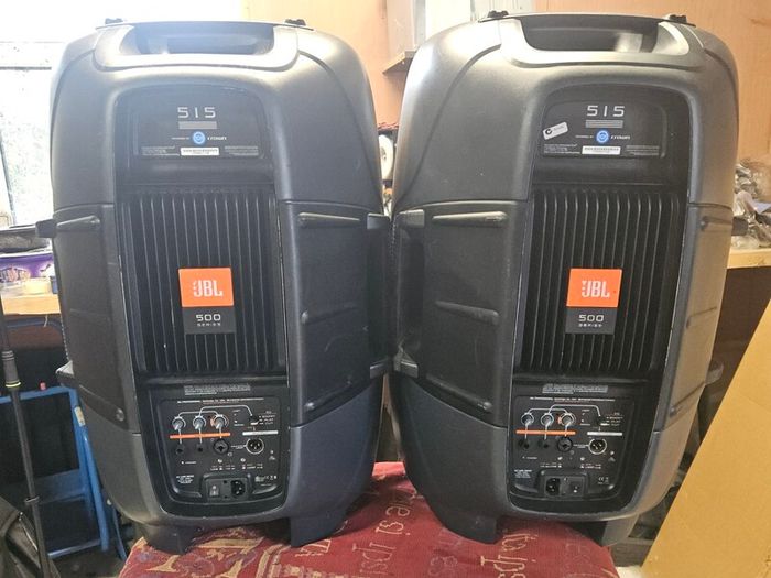 JBL eon 515