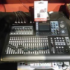 Tascam DP-32SD Digital Portastudio