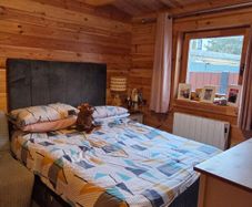 One Bed Log Cabin