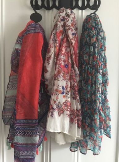 Treat Yourself! Brand New Ladies Clothes, Shoes, Jewellery, Paintings/Prints, Books, Health & Beauty!