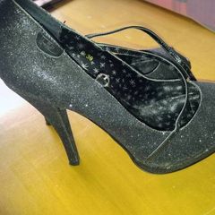 Red or Dead peep toe shoes