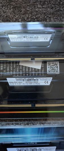 G.Skill Ripjaws DDR4- 3200Mhz - 32 GB - 4x8 GB