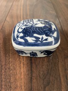 Chinese Ceramic Trinket Box