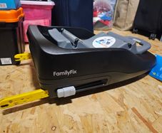 maxi cosi family fix base