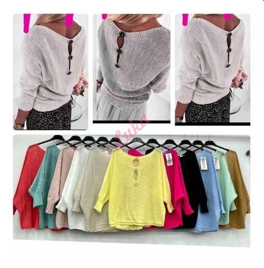 Sweater with buttons